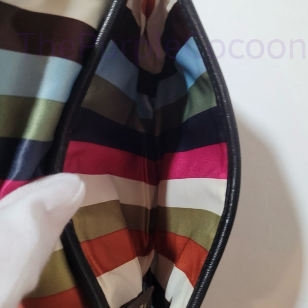 NWOT, Near Vintage Coach Legacy Wristlet #40212 - Picture 8 of 10